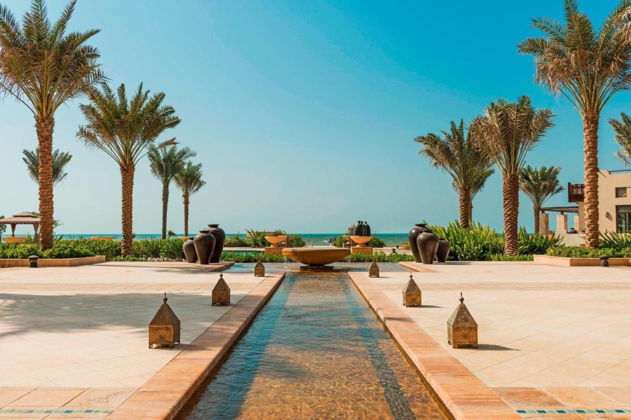 Ajman Saray, A Luxury Collection Resort, אג'מן מראה חיצוני תמונה The Cove Rotana Resort