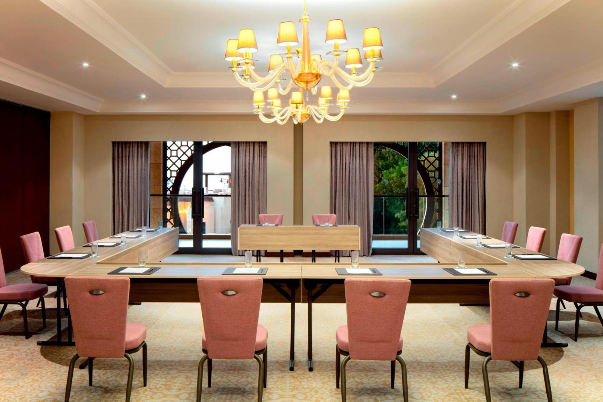 Ajman Saray, A Luxury Collection Resort, אג'מן מראה חיצוני תמונה Meeting room