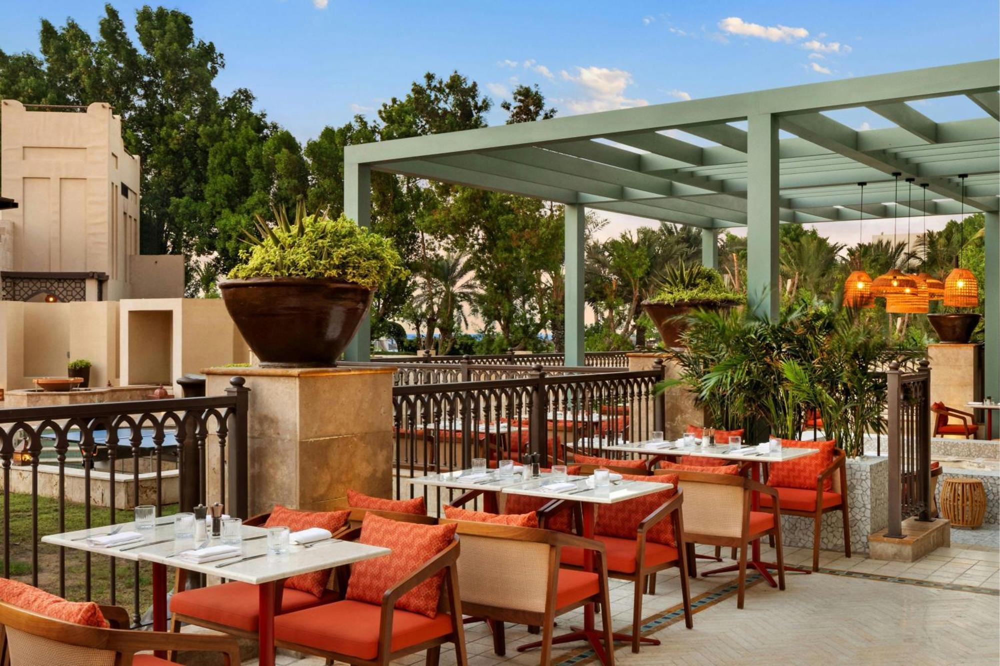 Ajman Saray, A Luxury Collection Resort, אג'מן מראה חיצוני תמונה The Terrace